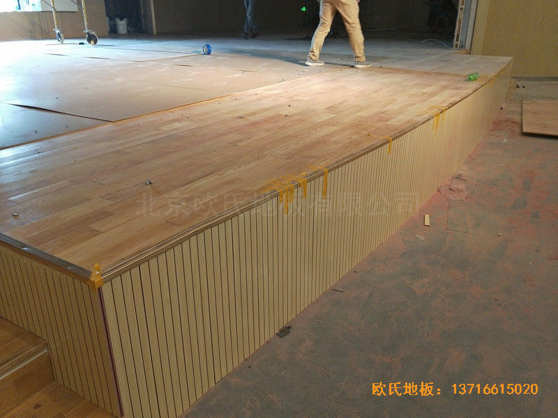 徐州汇邻湾舞台运动木地板施工案例5