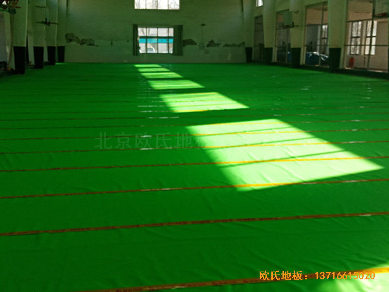 河北沧州体育学校篮球馆体育地板施工案例2