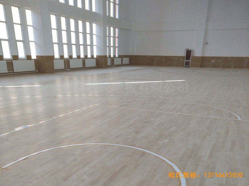 银川第二十九中学篮球馆体育地板安装案例5