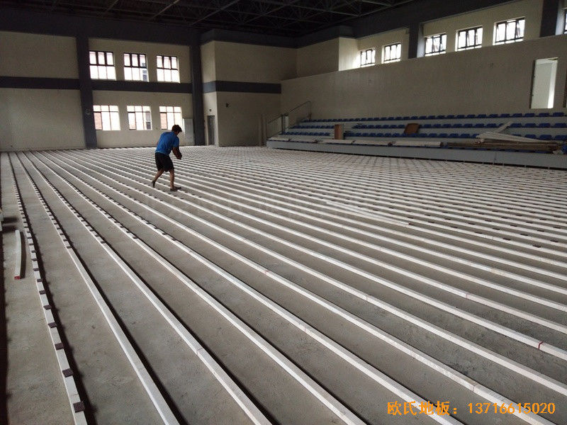 四川成都怡馨家园中学运动馆体育地板施工案例1