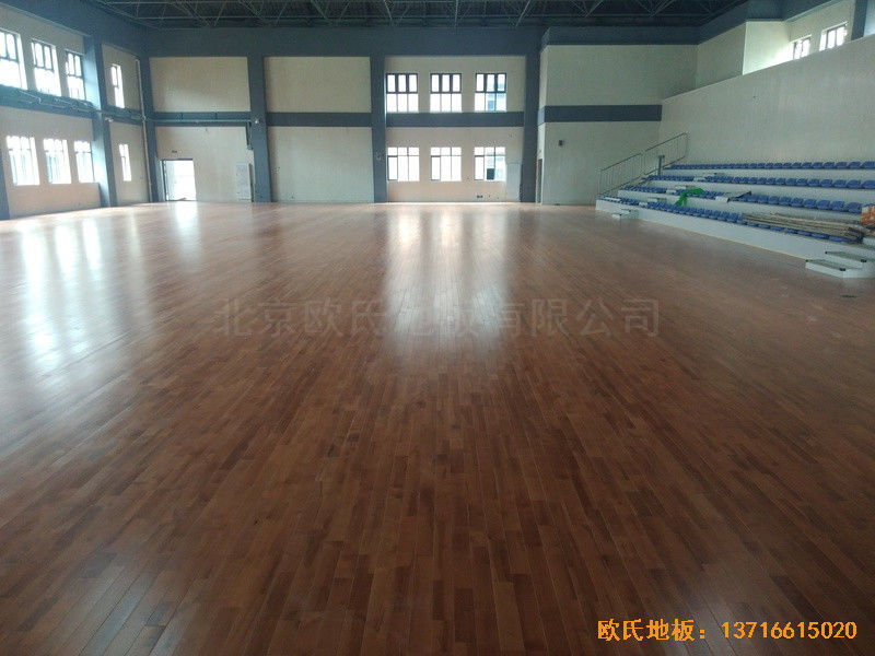 四川成都怡馨家园中学运动馆体育地板施工案例3