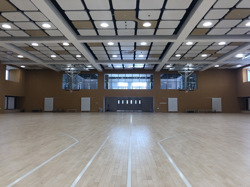 北京昌平新开云电子外国语学校体育馆木地板施工案例6