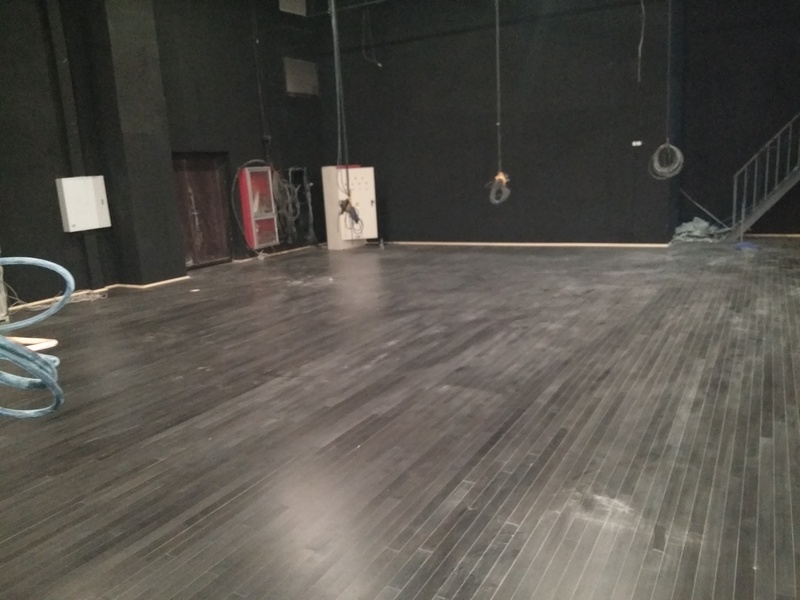 唐山师范学院舞台木地板施工案例5